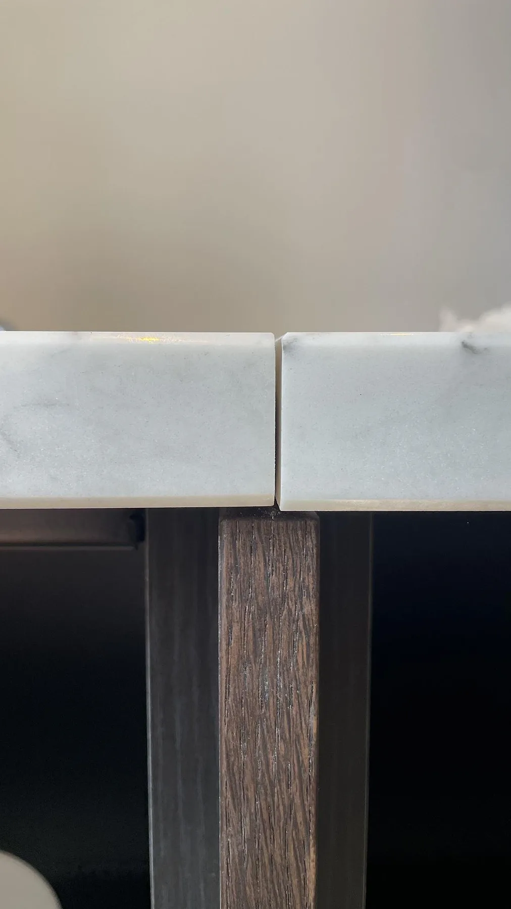 Køkkenbordplade i Technistone Mystery White, Rydsgård – billede 7