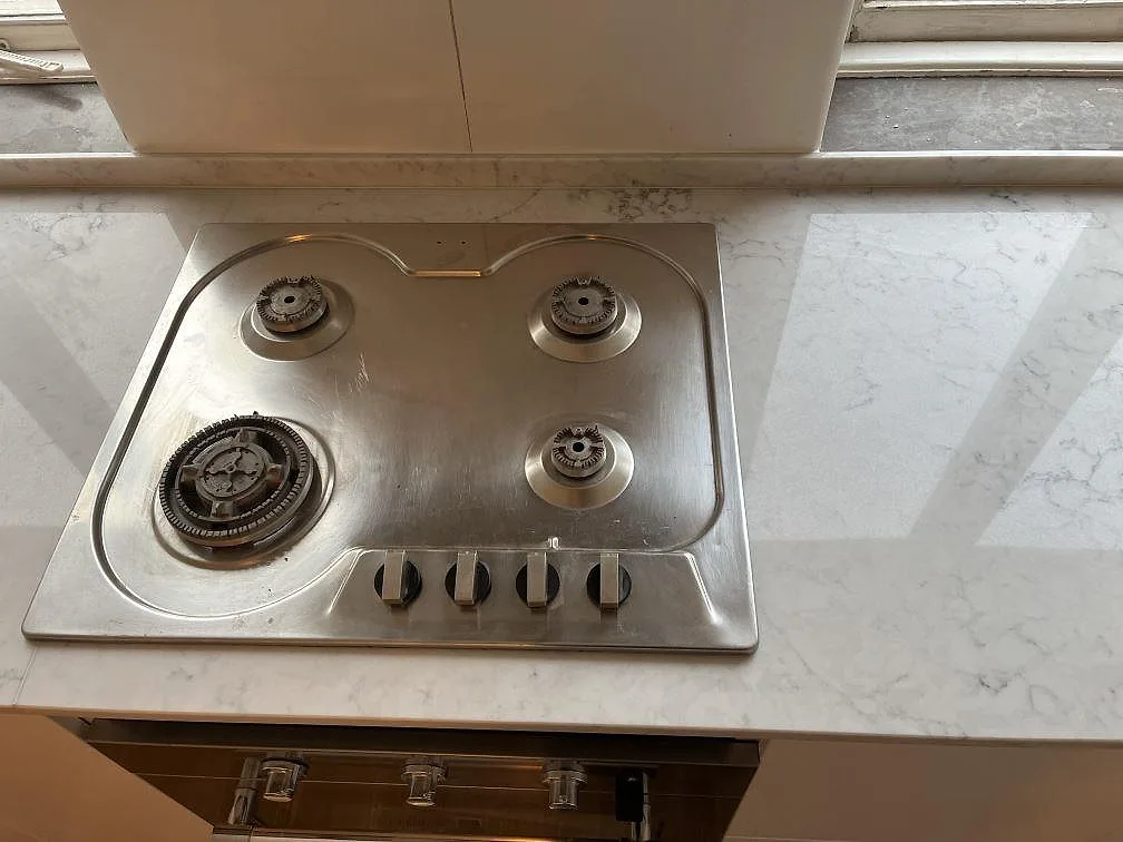 Køkkenbordplade i Technistone Mystery White, Stockholm – billede 3