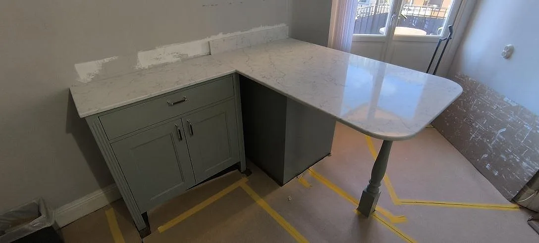 Køkkenbordplade i Technistone Mystery White, Stockholm – billede 2