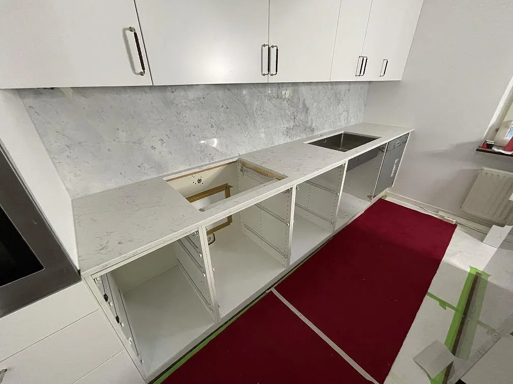Køkkenbordplade i Technistone Mystery White, Stockholm – billede 3