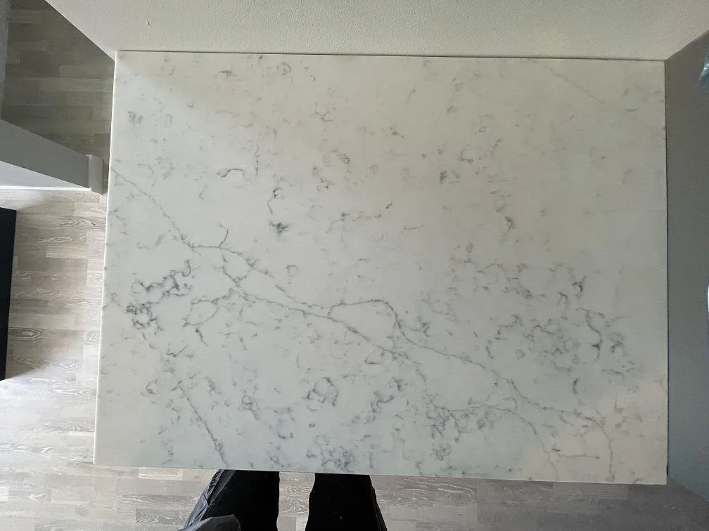 Køkkenbordplade i Technistone Mystery White, Täby – billede 2