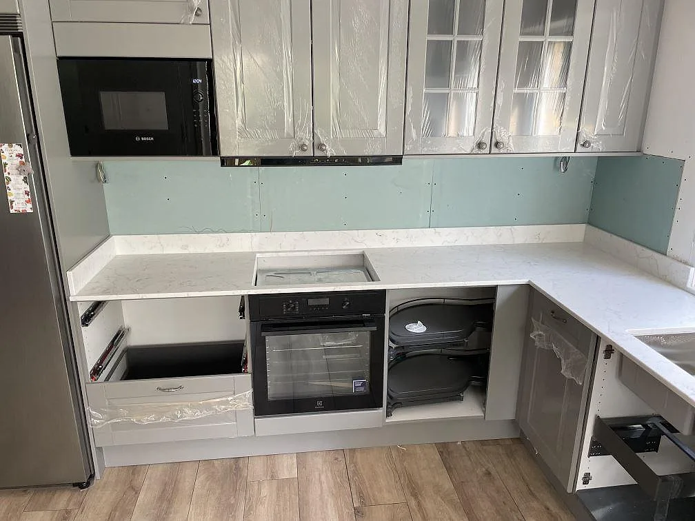 Køkkenbordplade i Technistone Mystery White, Tyresö – billede 3