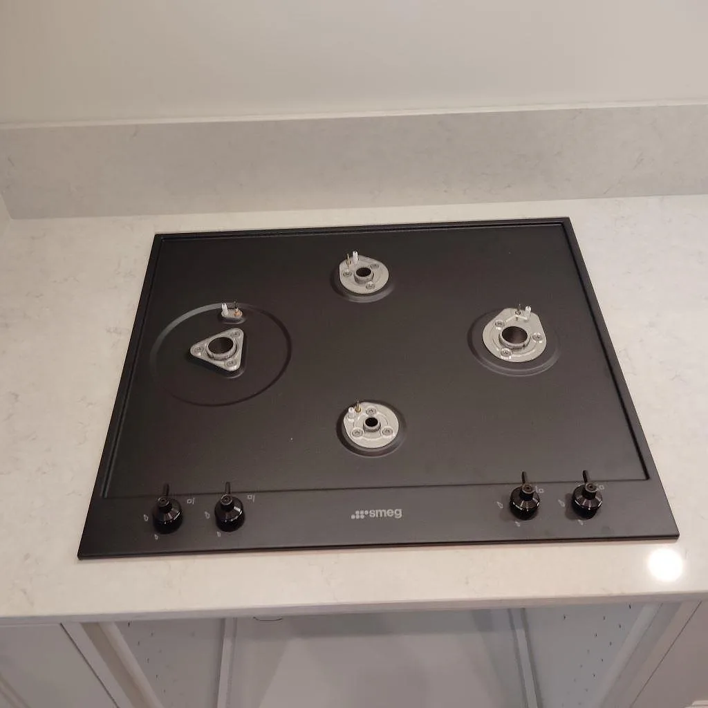 Køkkenbordplade i Technistone Mystery White, Wärmdö – billede 3