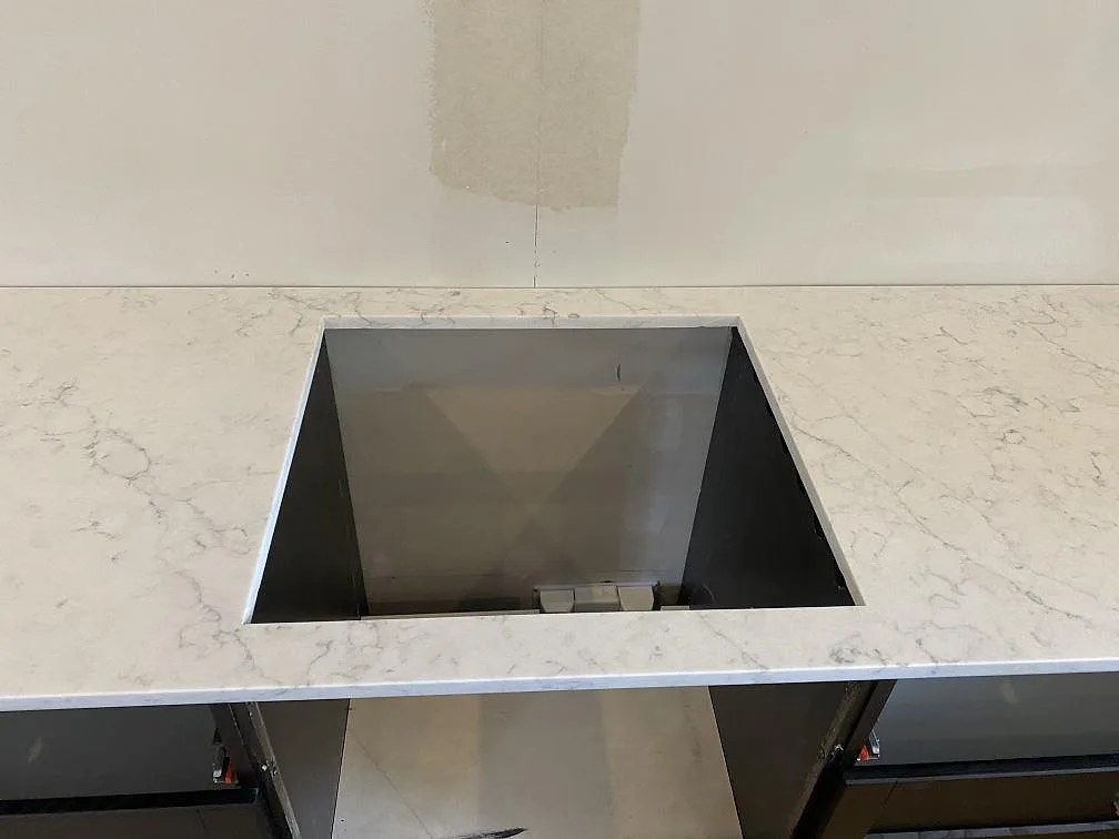 Køkkenbordplade i Technistone Mystery White, Ystad – billede 7