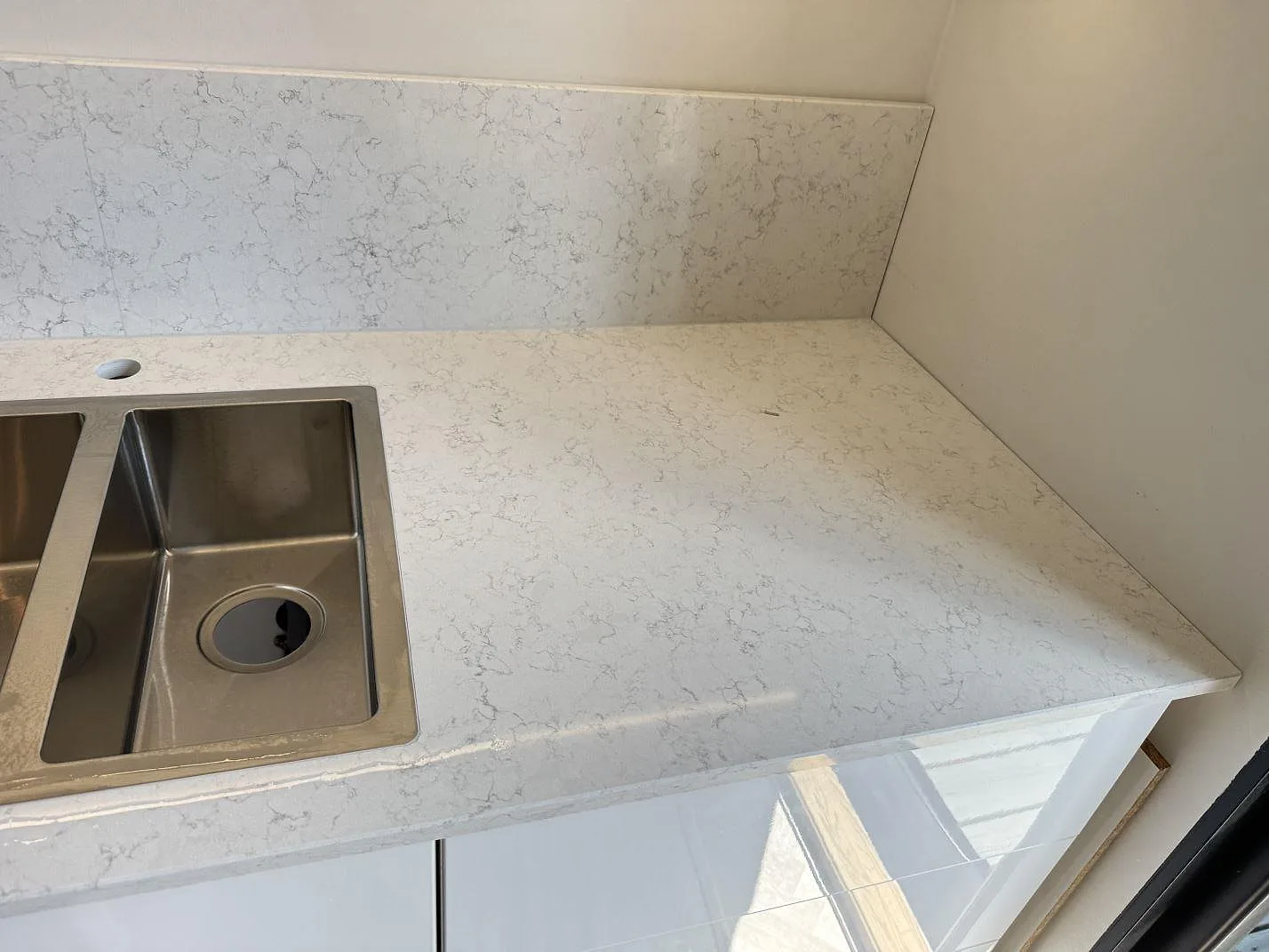 Køkkenbordplade i Technistone Noble Arco, Höör – billede 7