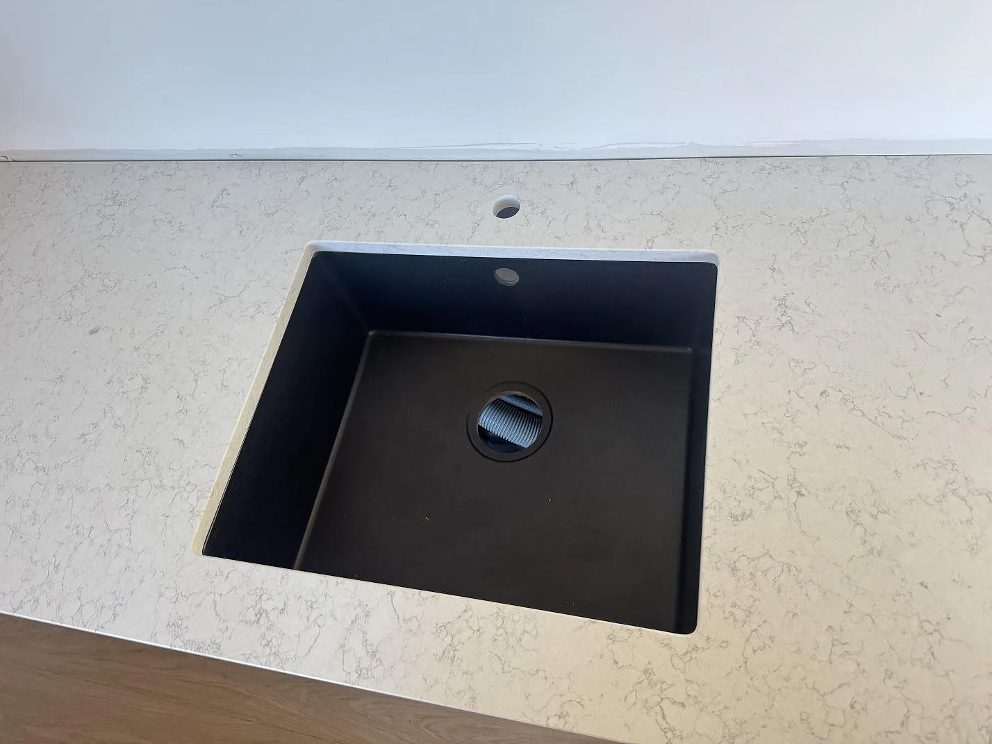 Køkkenbordplade i Technistone Noble Arco, Lomma – billede 3