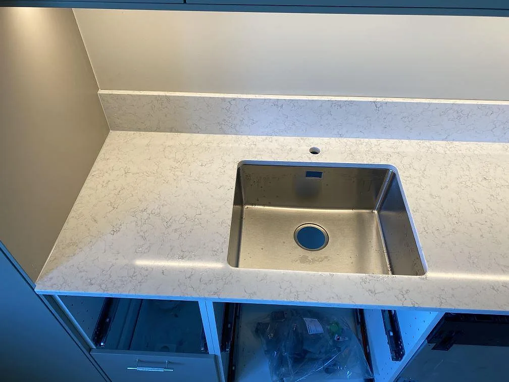 Køkkenbordplade i Technistone Noble Arco, Malmö – billede 2