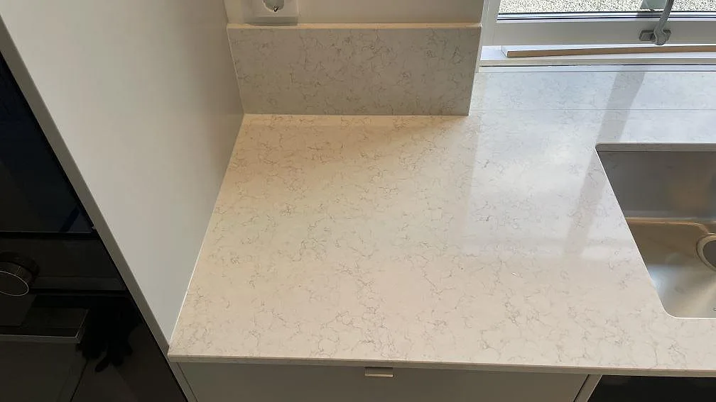Køkkenbordplade i Technistone Noble Arco, Skottorp – billede 3