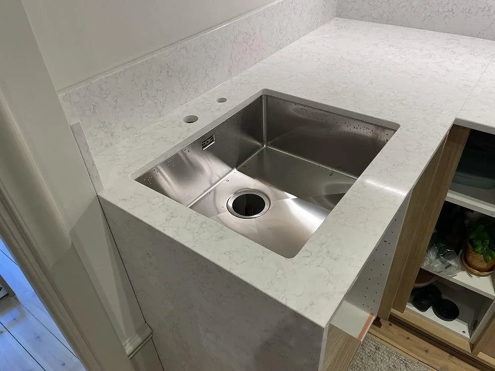 Køkkenbordplade i Technistone Noble Arco, Stockholm – billede 2