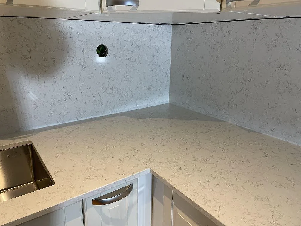 Køkkenbordplade i Technistone Noble Arco, Vällingby – billede 4