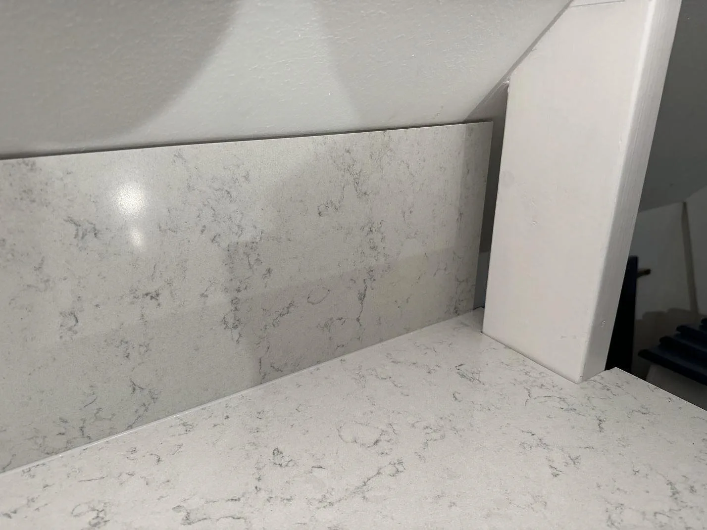Køkkenbordplade i Technistone Noble Carrara, Båstad – billede 4