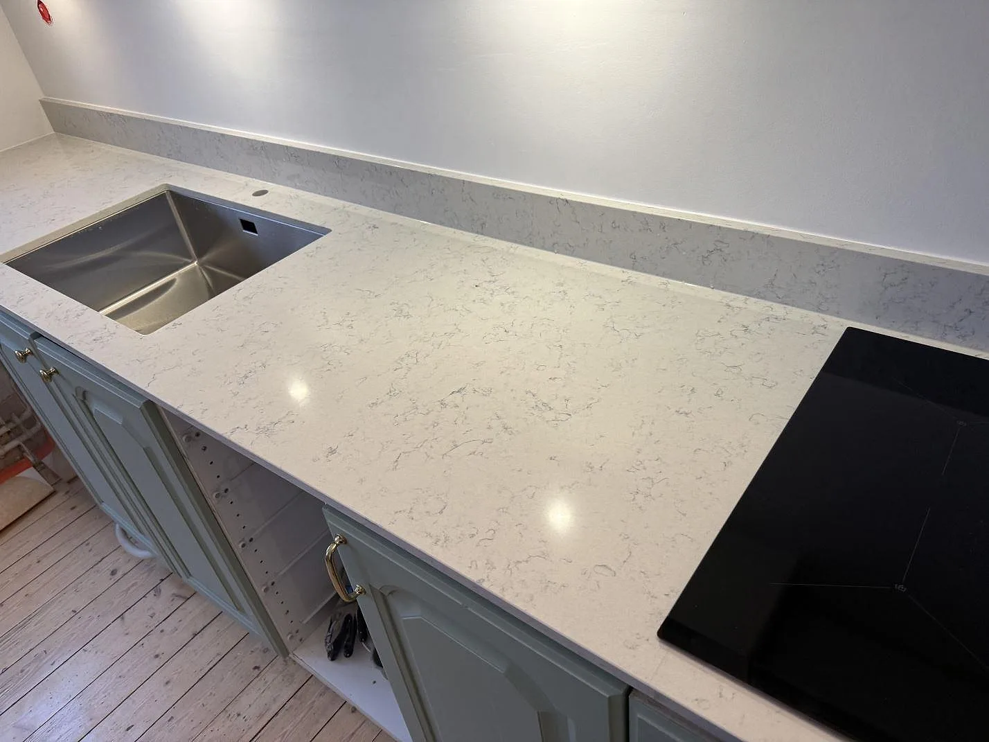 Køkkenbordplade i Technistone Noble Carrara, Göteborg