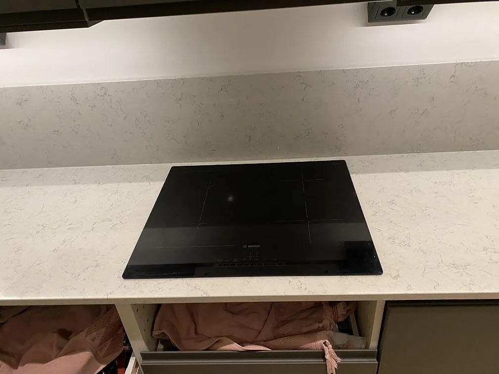 Køkkenbordplade i Technistone Noble Carrara, Halmstad – billede 4
