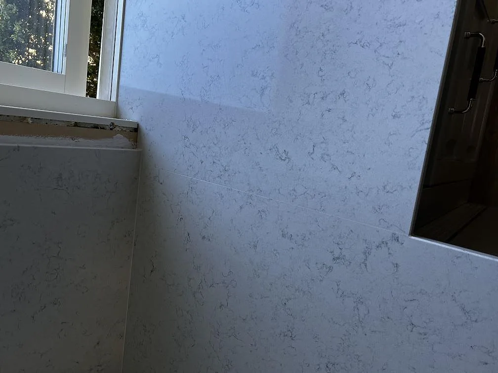Køkkenbordplade i Technistone Noble Carrara, Klippan – billede 7
