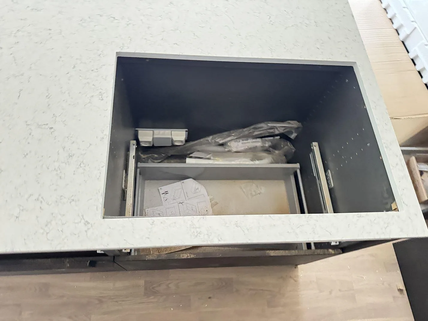 Køkkenbordplade i Technistone Noble Carrara, Lomma – billede 5