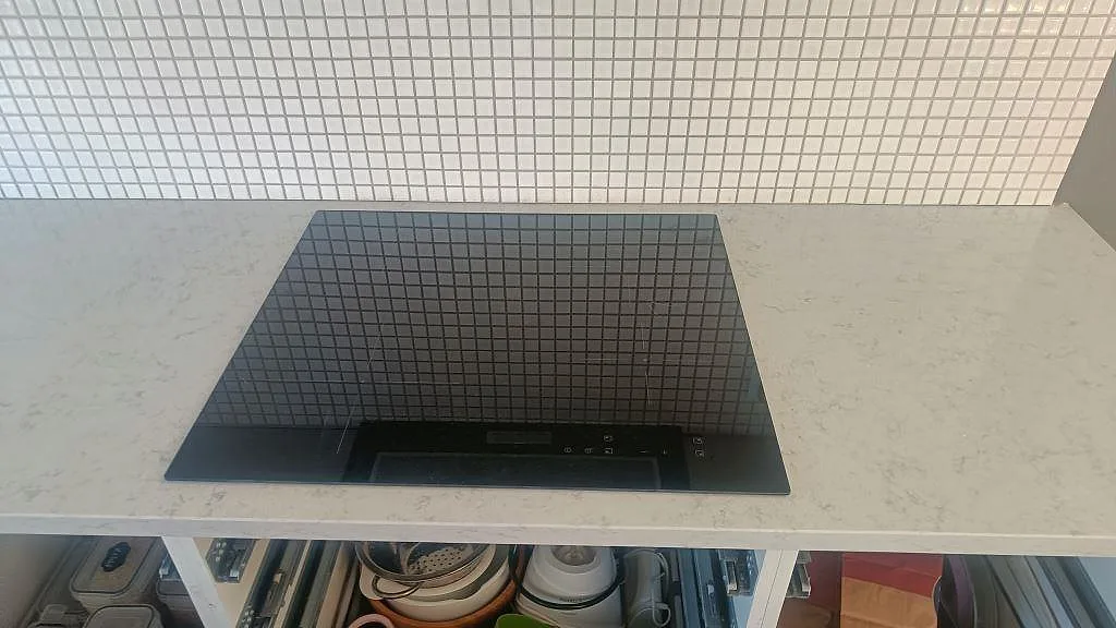 Køkkenbordplade i Technistone Noble Carrara, Lund – billede 5