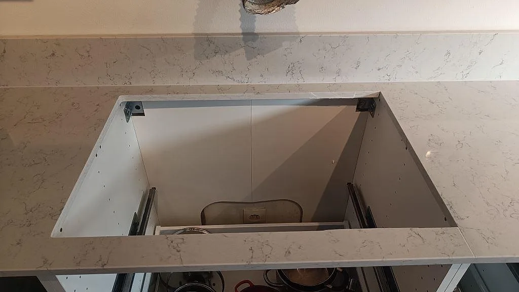 Køkkenbordplade i Technistone Noble Carrara, Malmö – billede 4