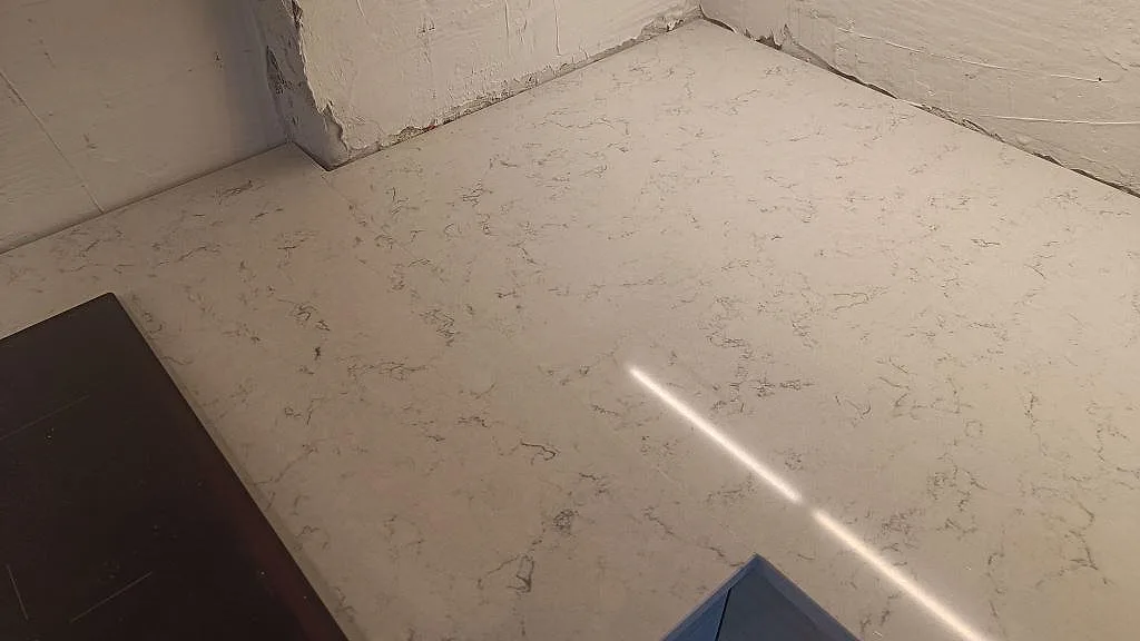 Køkkenbordplade i Technistone Noble Carrara, Malmö – billede 6