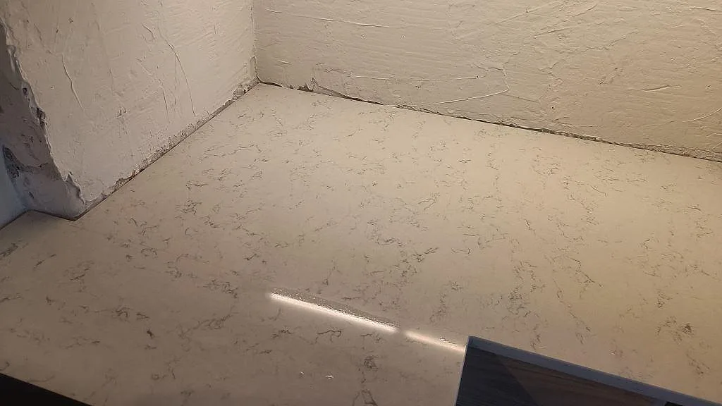 Køkkenbordplade i Technistone Noble Carrara, Malmö – billede 7