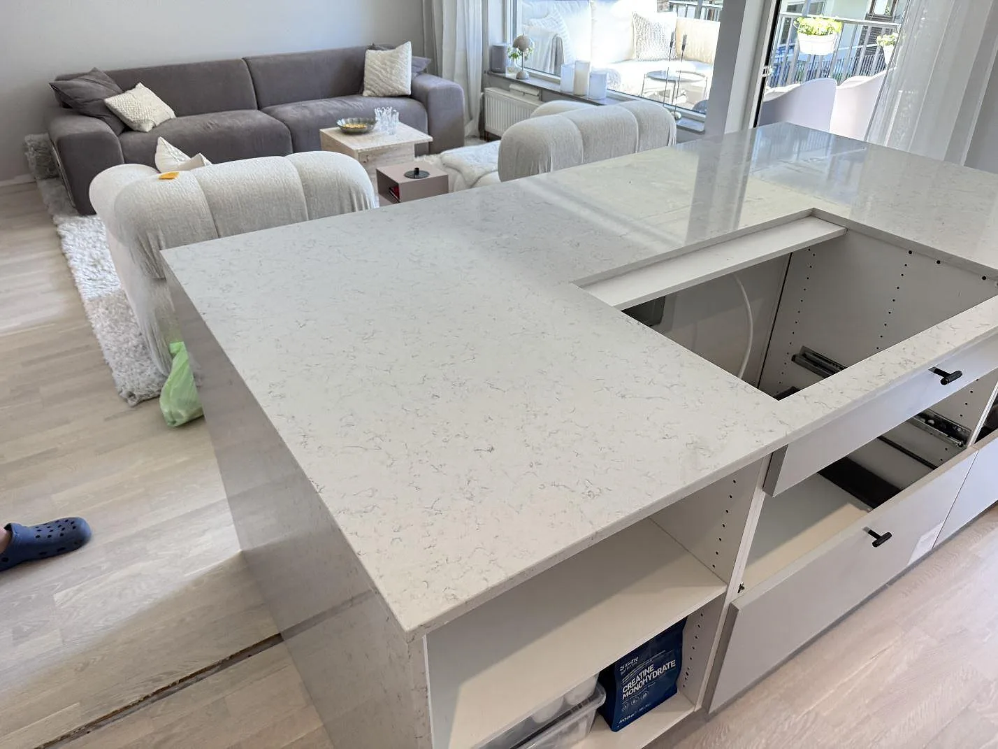 Køkkenbordplade i Technistone Noble Carrara, Malmö – billede 2