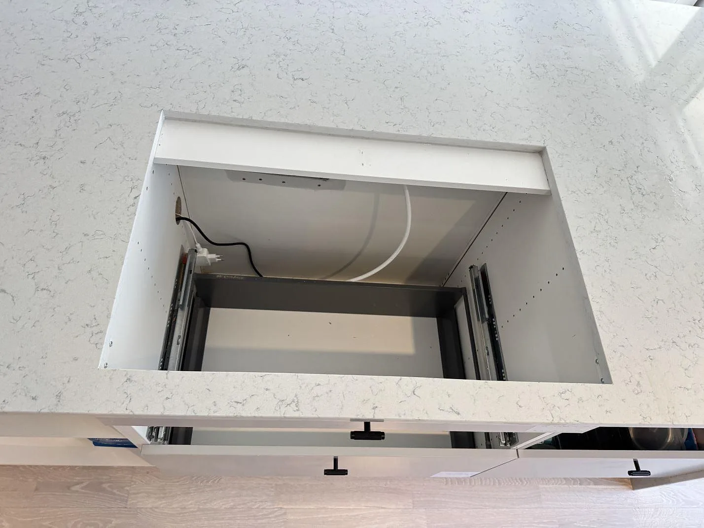 Køkkenbordplade i Technistone Noble Carrara, Malmö – billede 6