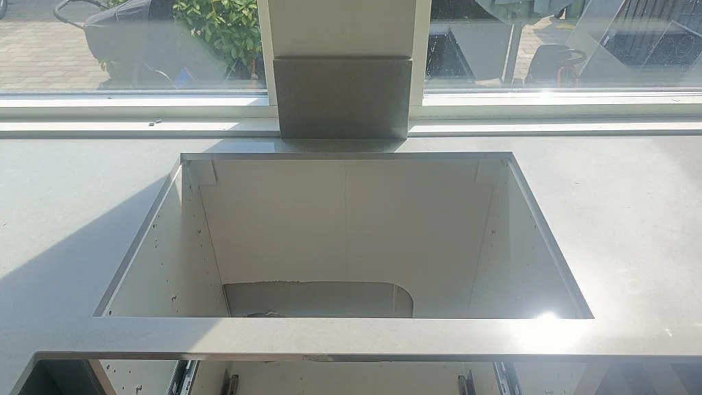 Køkkenbordplade i Technistone Noble Concrete Grey, Åkarp – billede 4