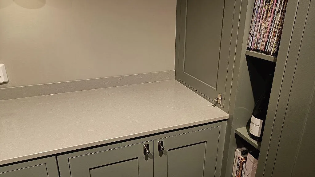 Køkkenbordplade i Technistone Noble Concrete Grey, Bankeryd – billede 2