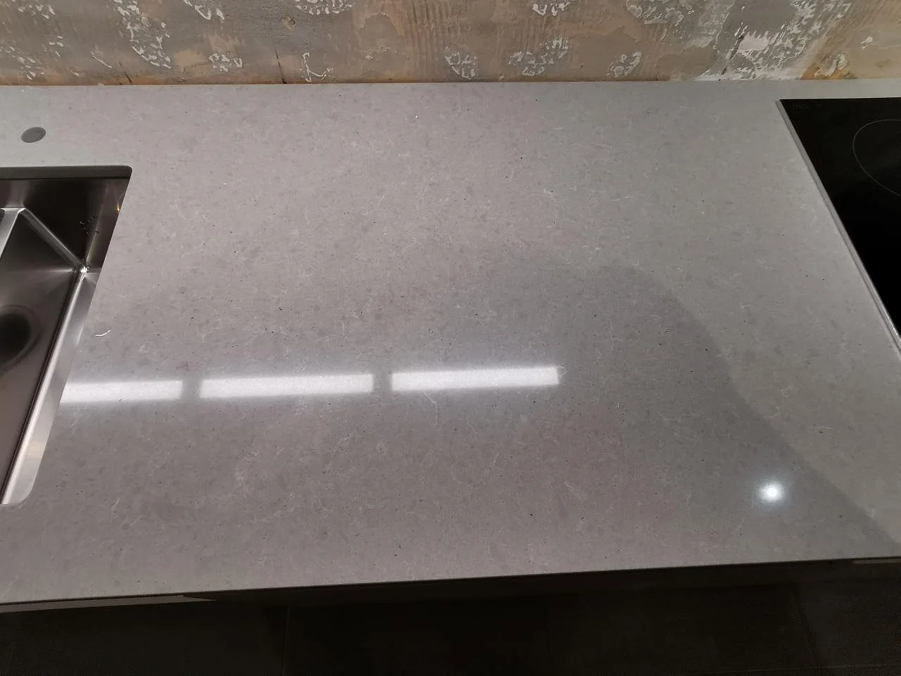 Køkkenbordplade i Technistone Noble Concrete Grey, Bjärred – billede 4