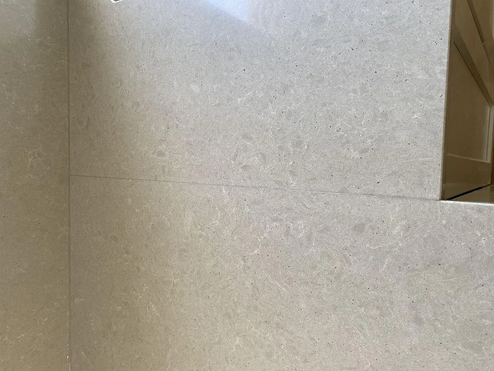 Køkkenbordplade i Technistone Noble Concrete Grey, Enskede – billede 6