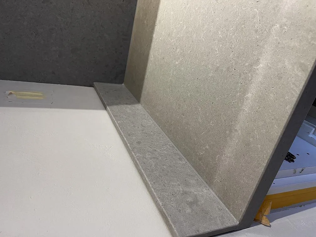 Køkkenbordplade i Technistone Noble Concrete Grey, Göteborg – billede 4