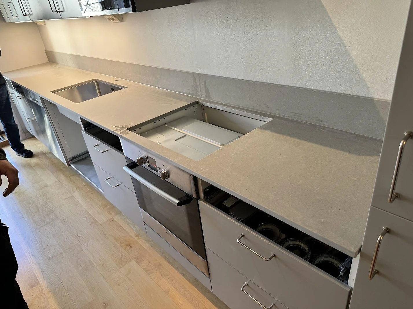 Køkkenbordplade i Technistone Noble Concrete Grey, Göteborg
