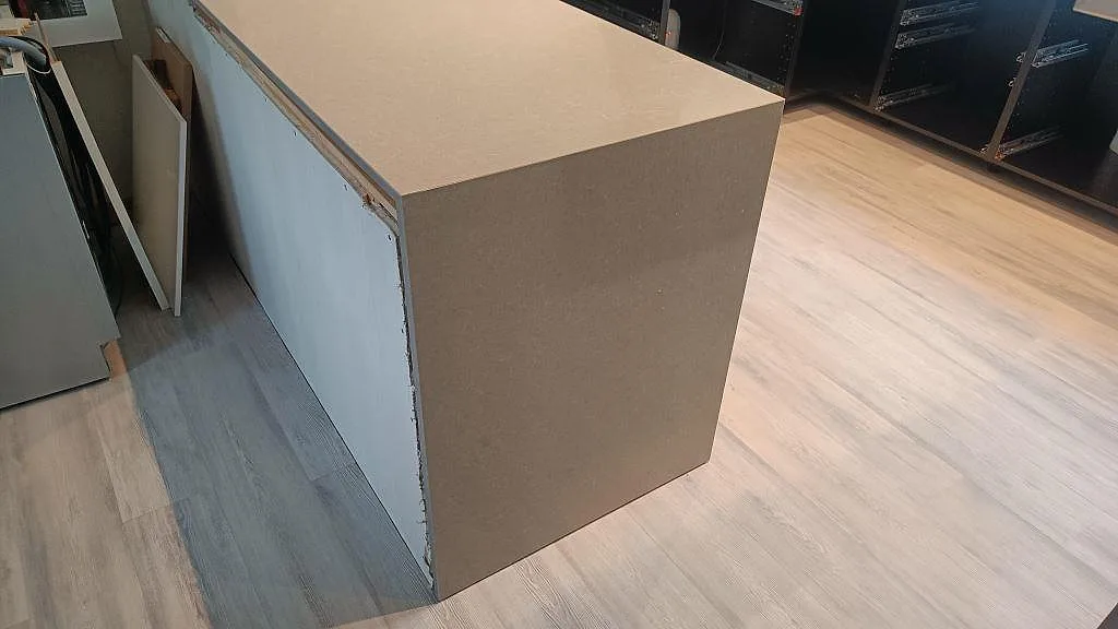 Køkkenbordplade i Technistone Noble Concrete Grey, Höllviken – billede 2