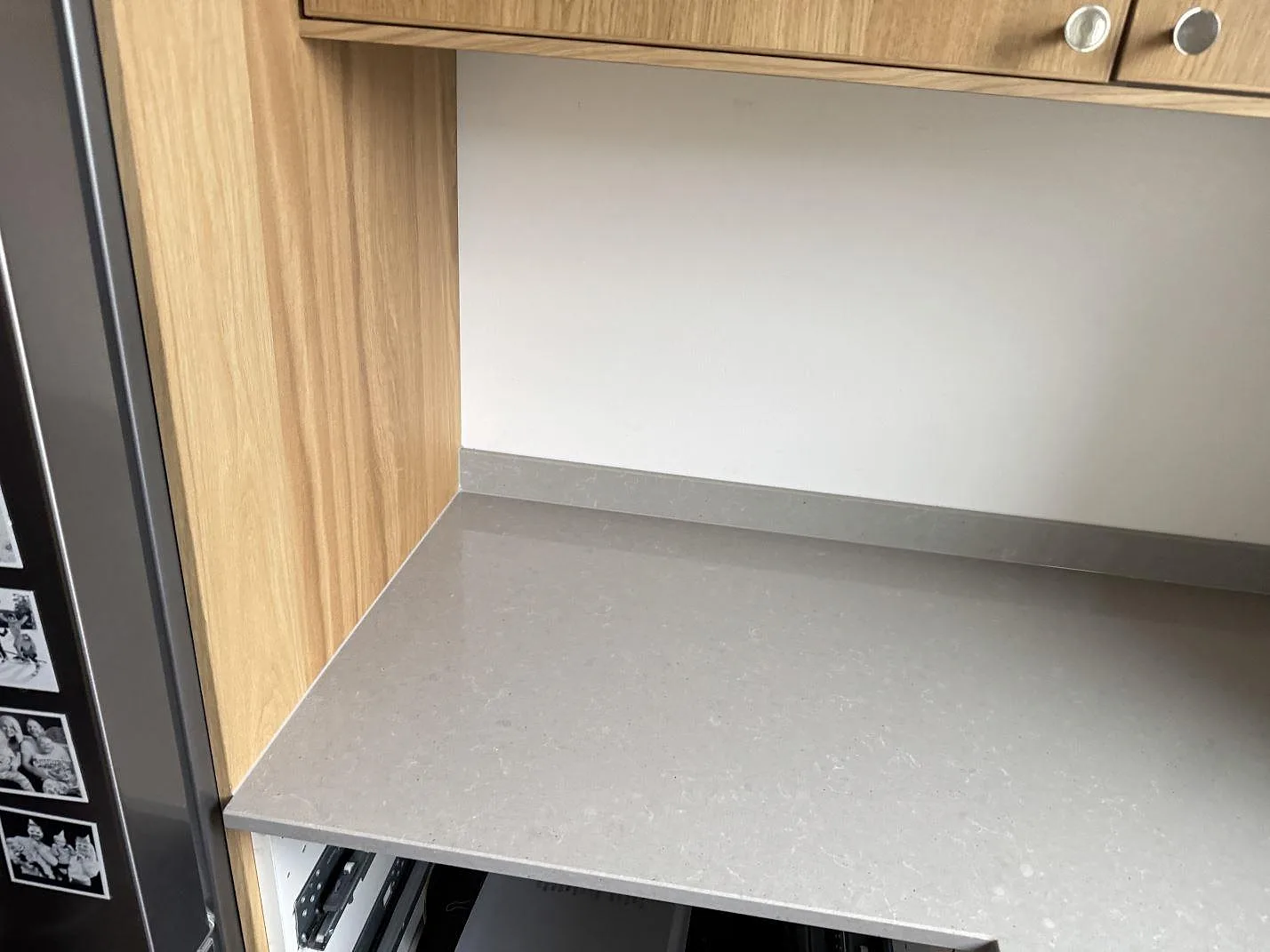Køkkenbordplade i Technistone Noble Concrete Grey, Jönköping – billede 7