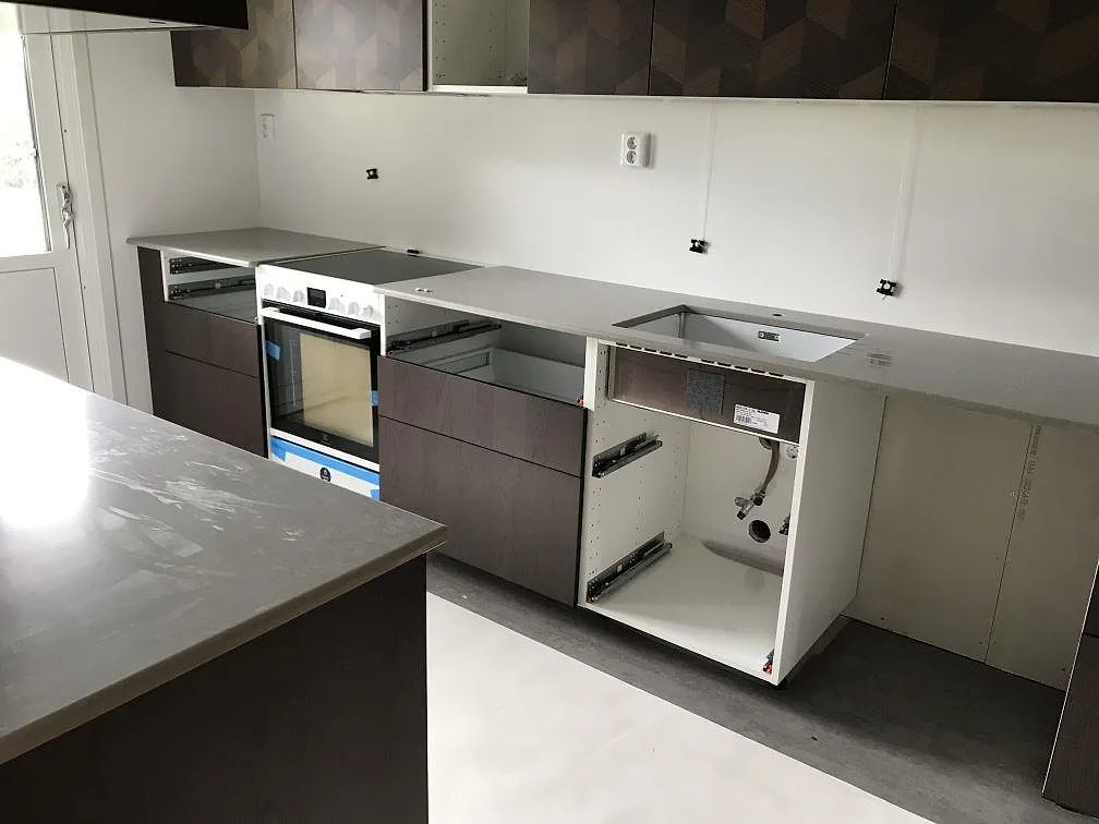 Køkkenbordplade i Technistone Noble Concrete Grey, Kågeröd – billede 5