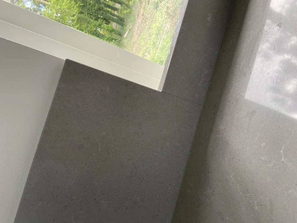 Køkkenbordplade i Technistone Noble Concrete Grey, Kristianstad – billede 5