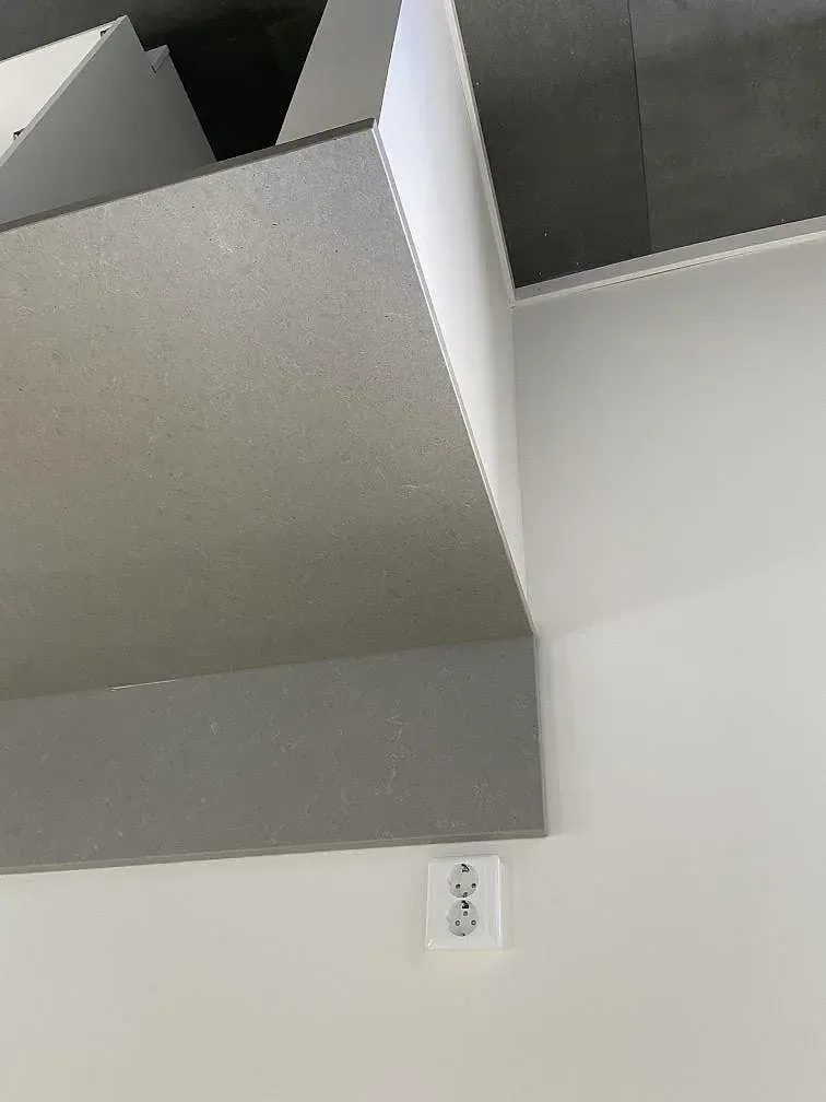 Køkkenbordplade i Technistone Noble Concrete Grey, Kristianstad – billede 7