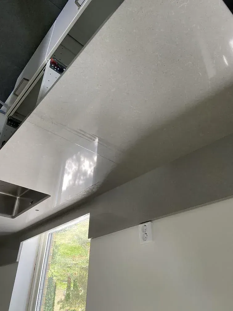 Køkkenbordplade i Technistone Noble Concrete Grey, Kristianstad – billede 2