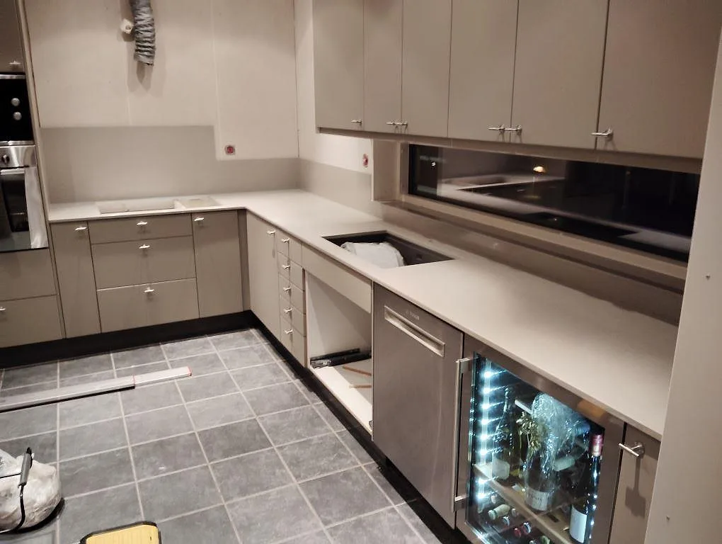 Køkkenbordplade i Technistone Noble Concrete Grey, Lidingö