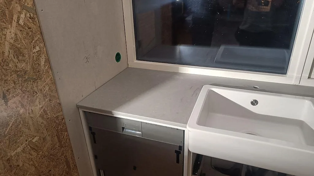 Køkkenbordplade i Technistone Noble Concrete Grey, Limhamn – billede 4