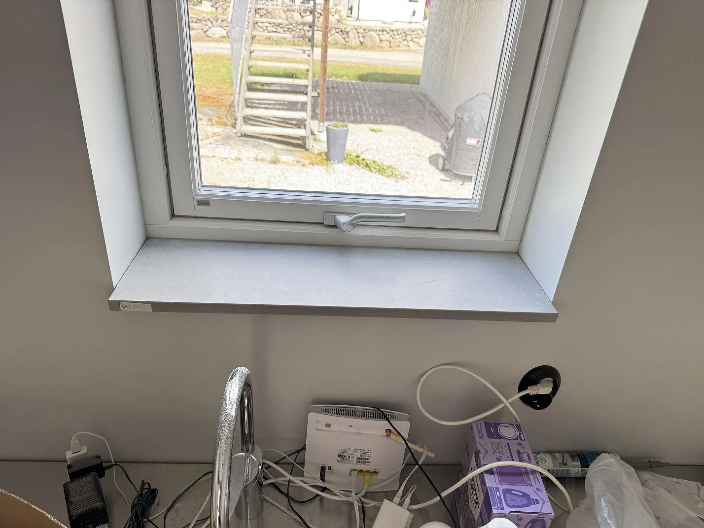Køkkenbordplade i Technistone Noble Concrete Grey, Listerby – billede 7