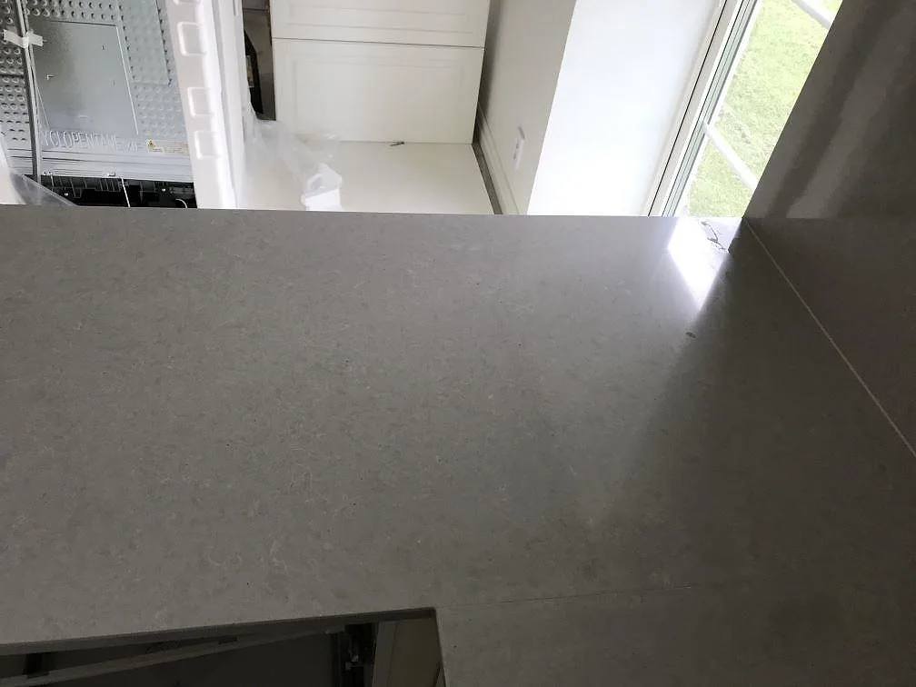 Køkkenbordplade i Technistone Noble Concrete Grey, Löberöd – billede 4