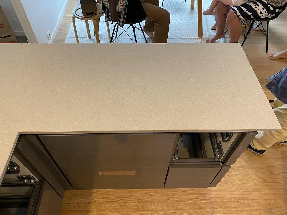 Køkkenbordplade i Technistone Noble Concrete Grey, Lund – billede 5
