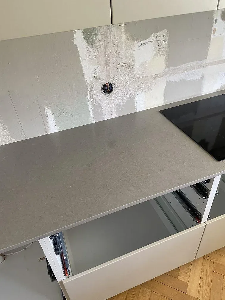 Køkkenbordplade i Technistone Noble Concrete Grey, Malmö – billede 2