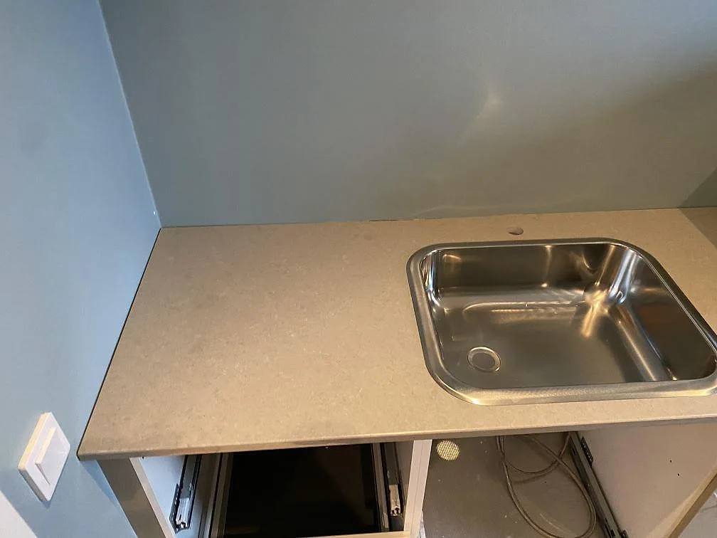 Køkkenbordplade i Technistone Noble Concrete Grey, Malmö – billede 5