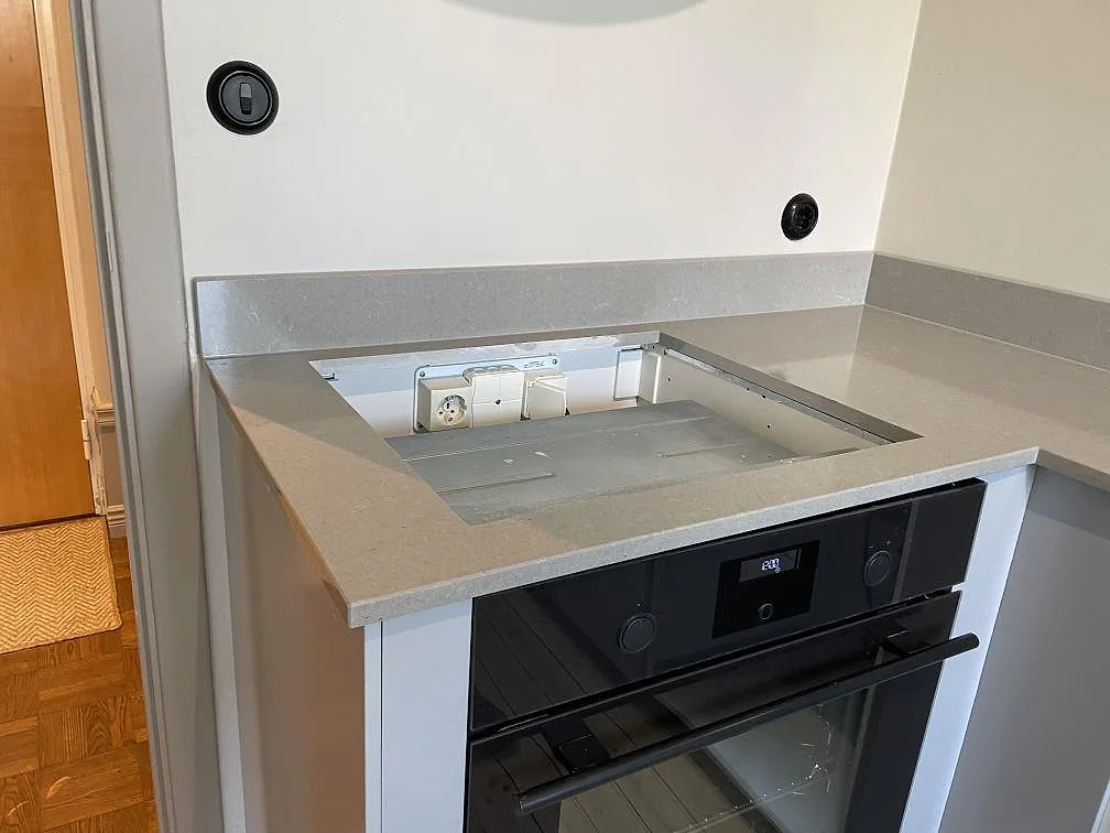 Køkkenbordplade i Technistone Noble Concrete Grey, Malmö – billede 4