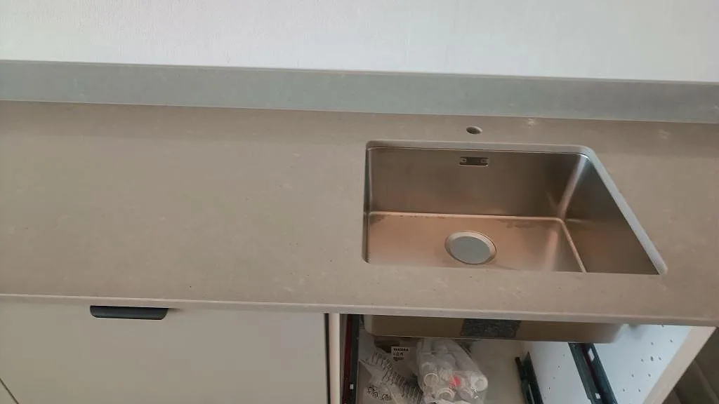 Køkkenbordplade i Technistone Noble Concrete Grey, Malmö – billede 3