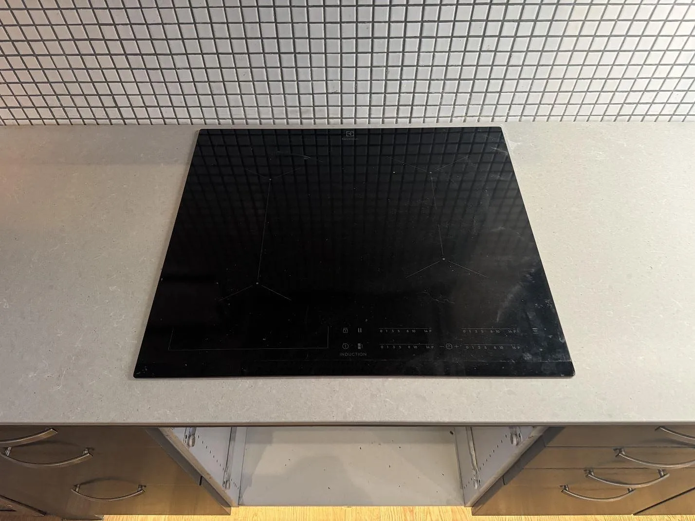 Køkkenbordplade i Technistone Noble Concrete Grey, Malmö – billede 5