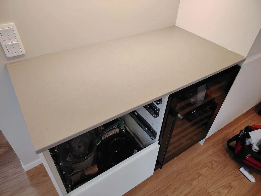 Køkkenbordplade i Technistone Noble Concrete Grey, Sollentuna – billede 2