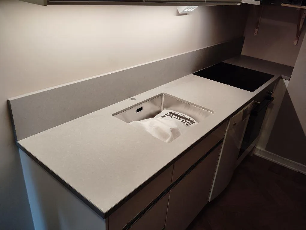 Køkkenbordplade i Technistone Noble Concrete Grey, Stockholm