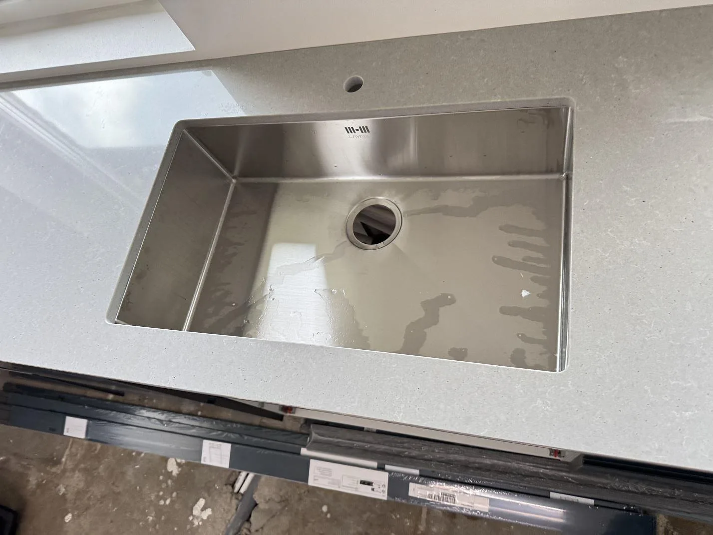Køkkenbordplade i Technistone Noble Concrete Grey, Svalöv – billede 3